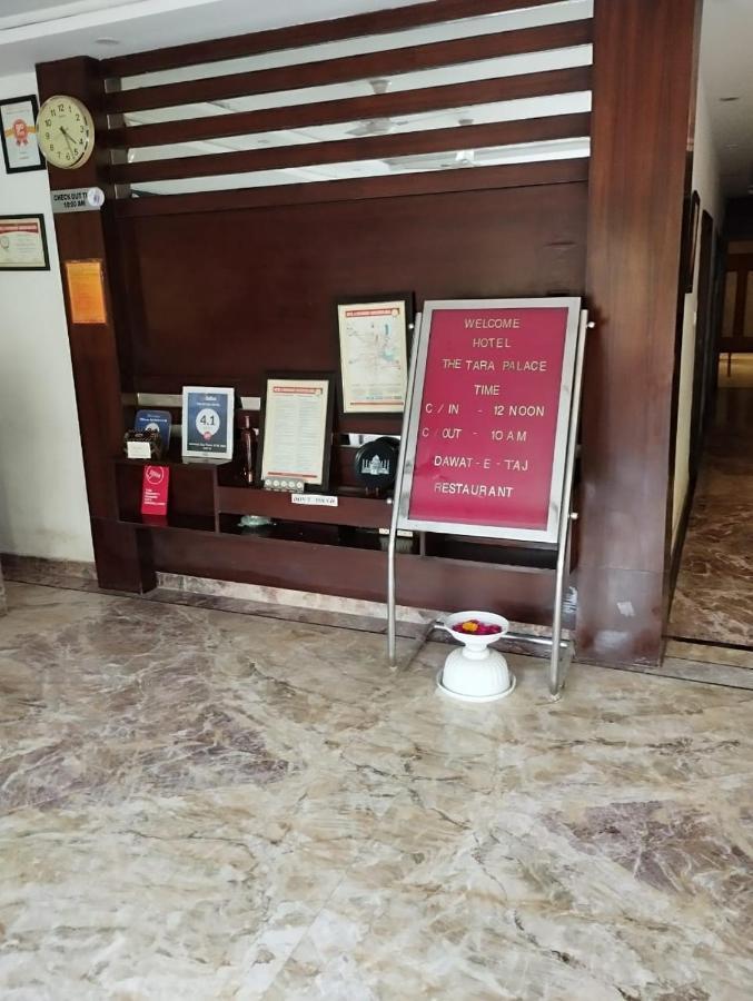 Hotel Tara Palace By Goyal Hoteliers Agra  Exteriör bild