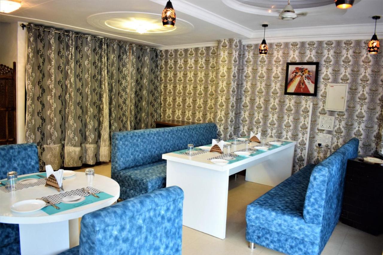 Hotel Tara Palace By Goyal Hoteliers Agra  Exteriör bild