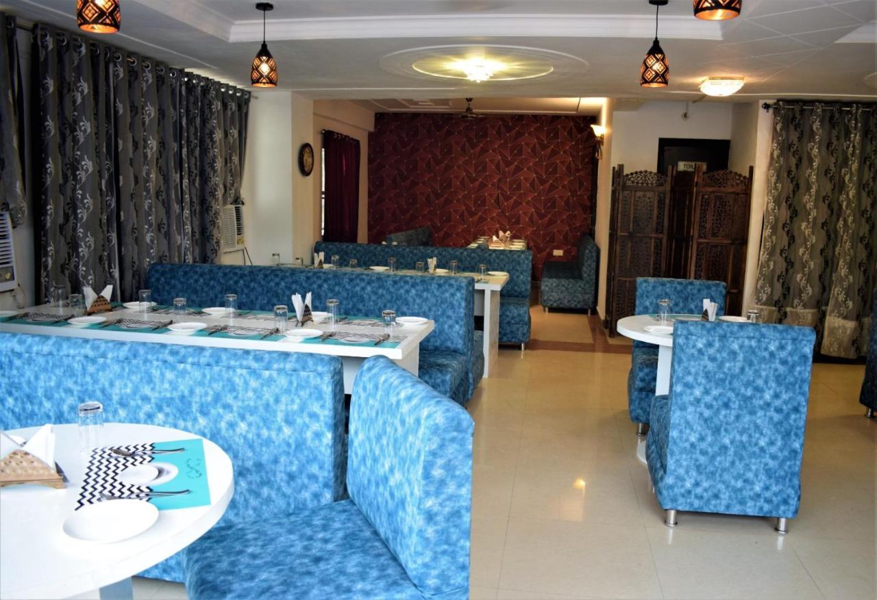 Hotel Tara Palace By Goyal Hoteliers Agra  Exteriör bild