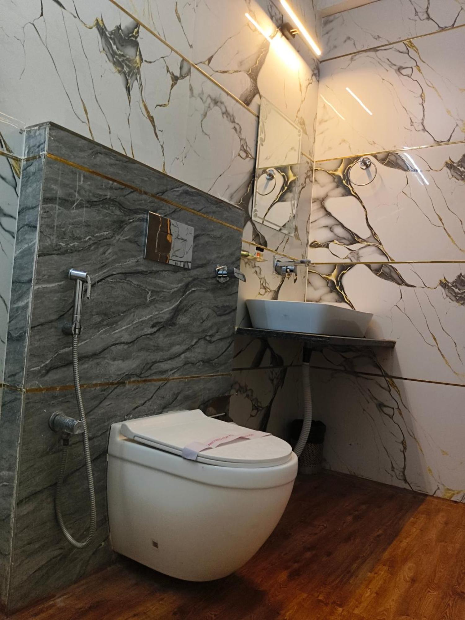 Hotel Tara Palace By Goyal Hoteliers Agra  Exteriör bild